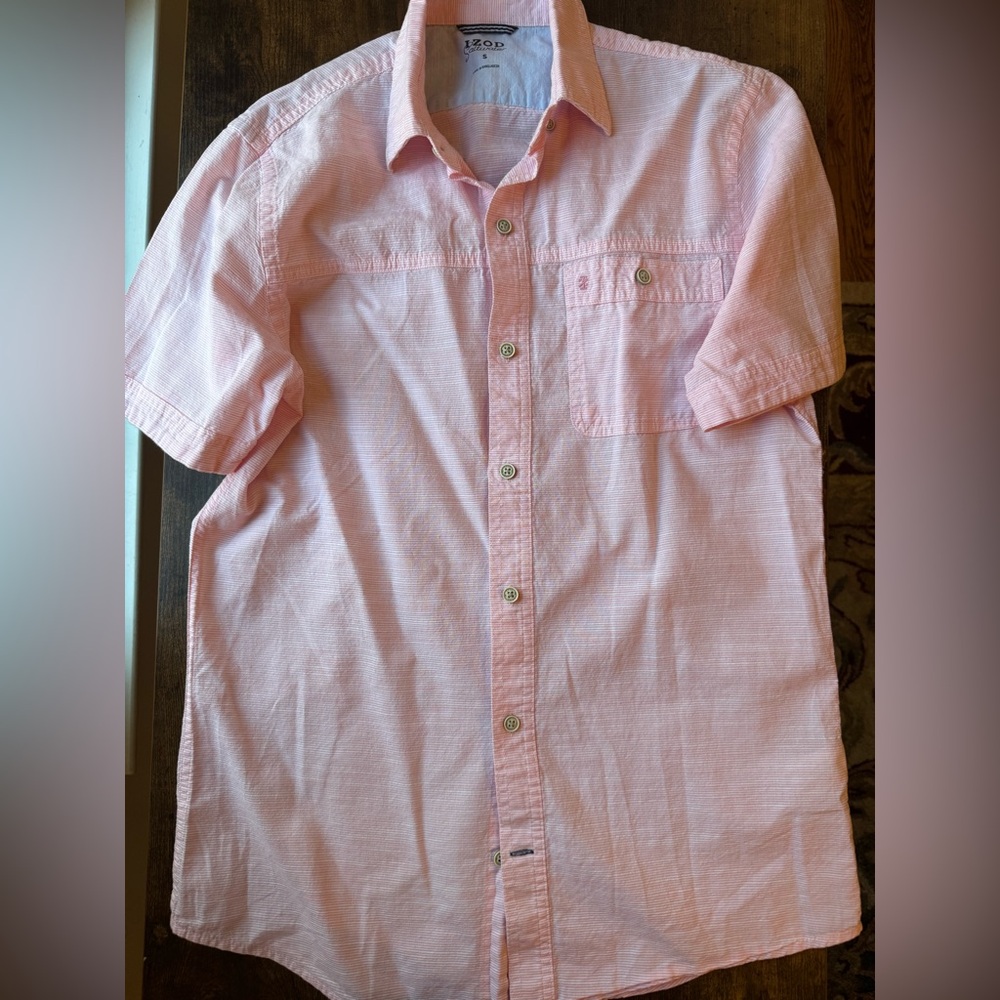 Izod Saltwater Pink Men’s 100% Cotton Button Down Beach Short Sleeve Shirt Small